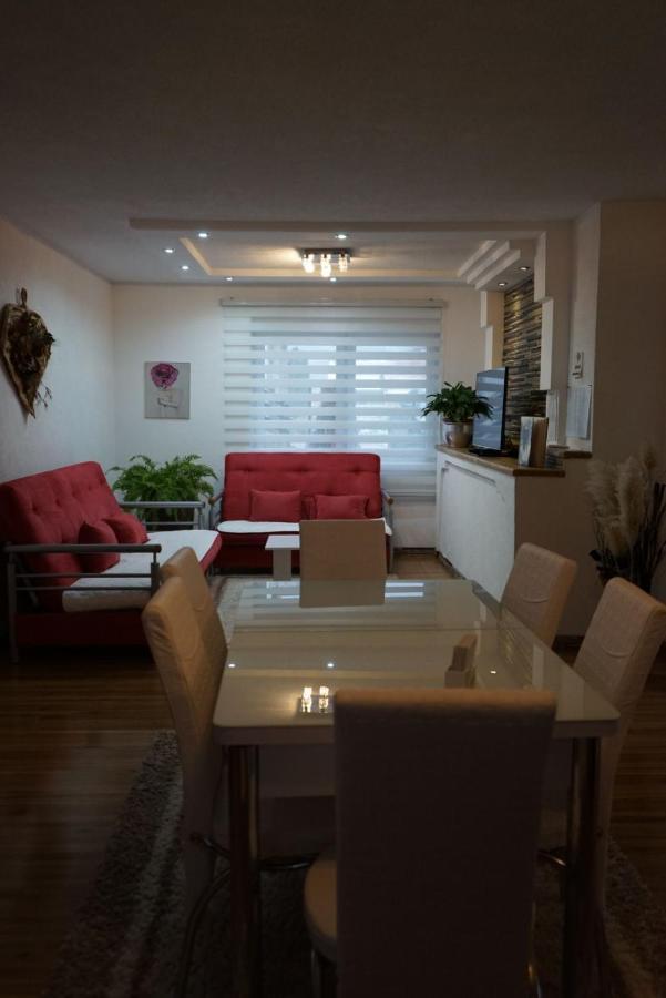 דירות יאיצי Apartman Volijak מראה חיצוני תמונה